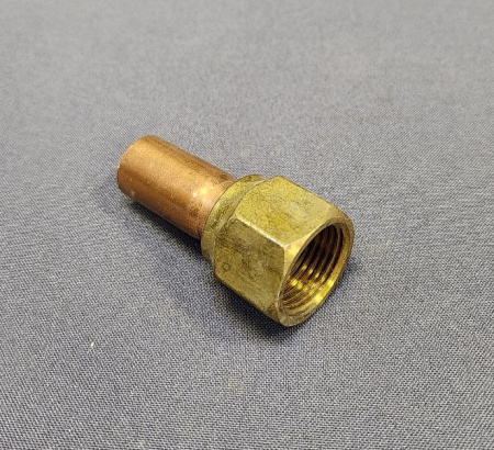 Соединение резьба×пайка 5/8 US5-1010